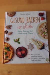 Himbeer-Haferflocken-Muffins ohne Zucker aus dem Buch "Gesund backen ist Liebe"