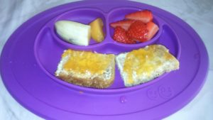 Ein baby-led weaning Erfahrungsbericht - breifrei Frühstück fürs Baby