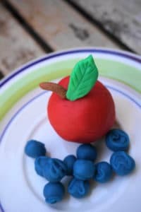 Obst aus Play-Doh Knete