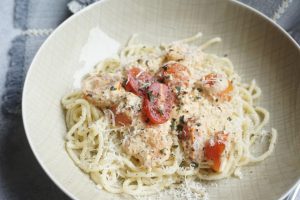 Rezepte für die ganze Familie - Pasta mit Garnelen und frischen Tomaten - schnelles Mittagessen