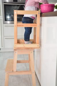 Learning Tower selbst bauen mit Ikea Stühlchen