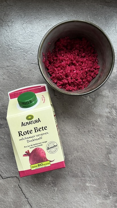 Zuckerfreie Streusel - Rote Bete Saft