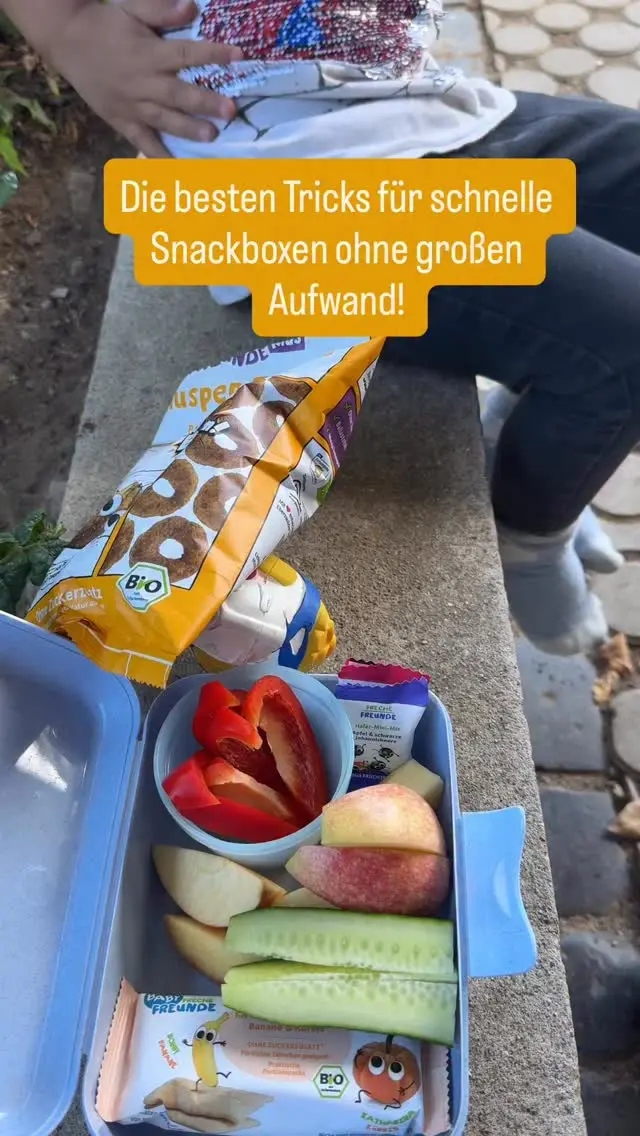 Snackbox packen leicht gemacht? Wir zeigen dir, wie das geht:
(Anzeige)

✅Du musst nicht alles selbst backen/kochen/zubereiten.

🧇Greif doch einfach auf die Lieblingssnacks deines Kindes zurück, zum Beispiel von @frechefreunde und dazu kannst du gerne unseren Code: breifrei10 nutzen!❗️

🥒🍎Kombiniere dein Angebot mit frischem Gemüse und Obst! (Bring IMMER Gemüse mit, auch wenn es öfter nicht gegessen wird)

👶🏻Frag dein Kind was es sich wünscht oder kündige eine Überraschung an!

Wir lieben den Onlineshop von @frechefreunde , und du kannst bei deiner Bestellung die Versandkosten sowie 10% sparen mit breifrei10!

#breifrei #beikost #snacks