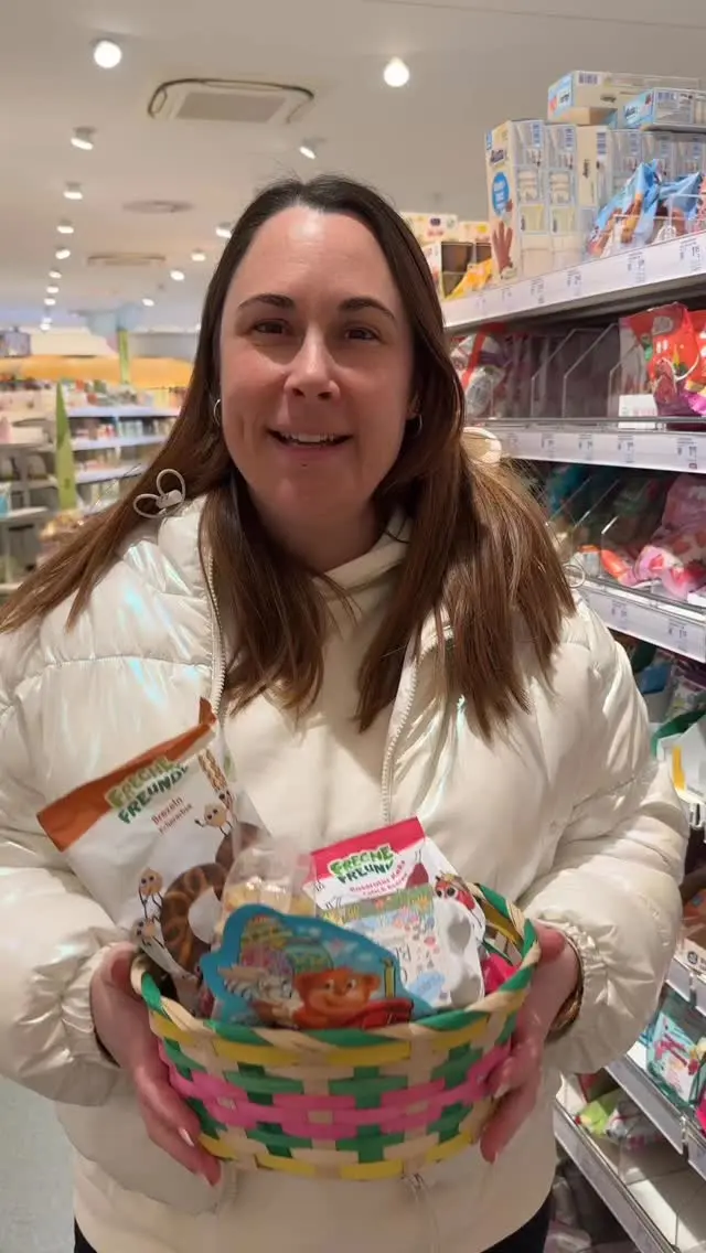 Unbezahlte Werbung

Wir waren bei @dm_deutschland und haben ein kleines Osterkörbchen gefüllt.
Habt ihr Lust, das Körbchen zu gewinnen? Dann kommentiert bis 29. März um 18:00 Uhr unter diesen Video. Das Körbchen macht sich dann direkt auf den Weg zu euch.

Bei dm gibt es immer so tolle saisonale Produkte, egal ob köstliche Osterleckereien für klein und groß oder non food Artikel wie Ausstecher oder kleine Geschenke.
Und für die Beikostzeit findet ihr so viele leckere und nährstoffreiche Basiczutaten in Bioqualität.

Das Gewinnspiel steht nicht in Zusammenhang mit Insta oder einer der Marken. Keine Bauauszahlung möglich Versand direkt durch uns. Gewinner:in wird per Nachricht informiert.

 @dm_dmbio @dm_glueckskind @frechefreunde